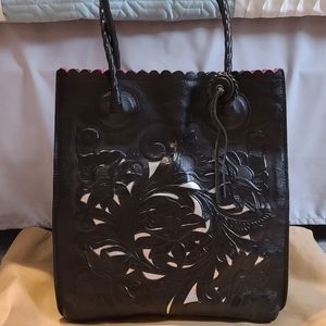 🎄❤🤍 PATRICIA NASH TOOLED CAVO TOTE💓